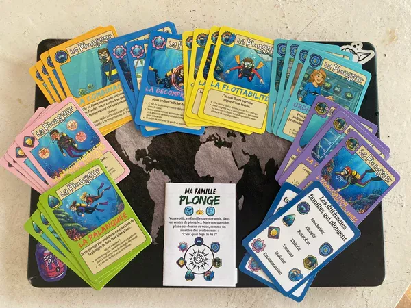 Jeu de cartes "la famille plonge"